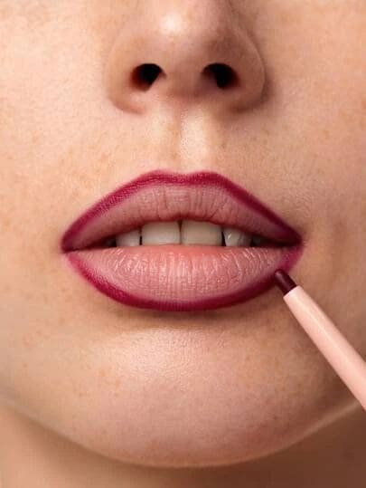 Lipsticks, Lip Glosses, Lip oils & Lip Liners